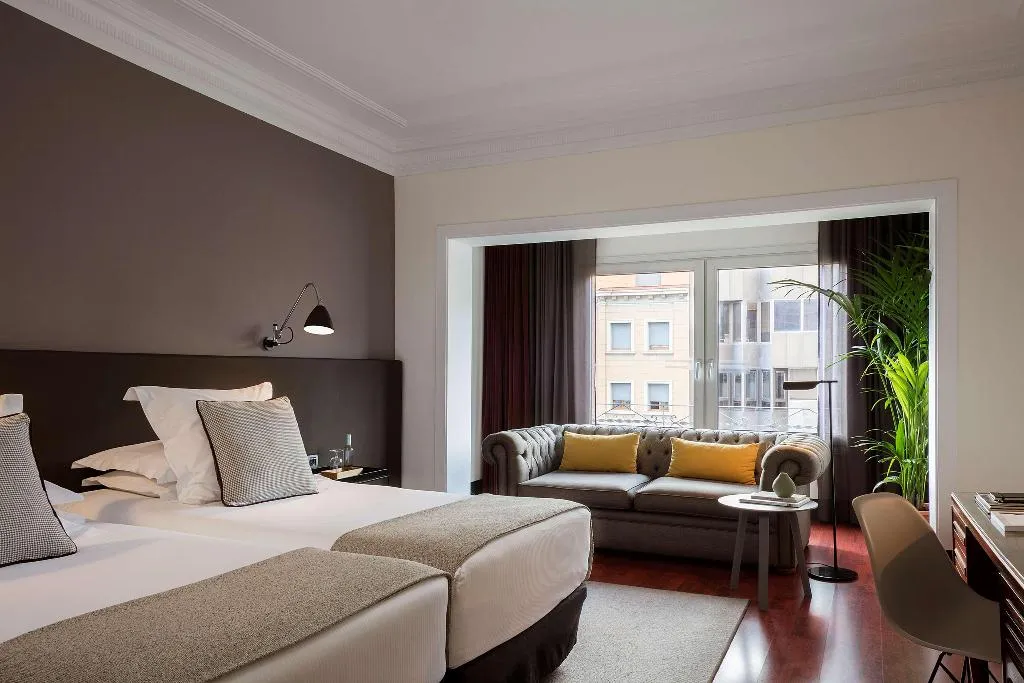 Room, Alexandra Barcelona, Curio Collection by Hilton, Barcelona