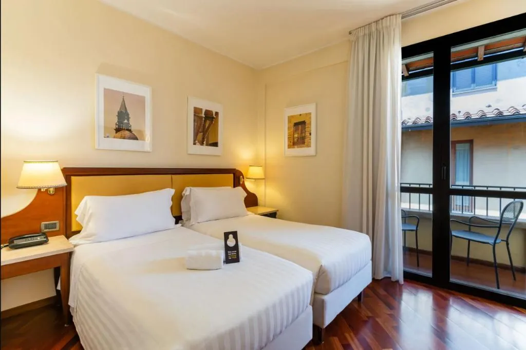 DOUBLE CITY VIEW Room, B&B Hotel Firenze Pitti Palace al Ponte Vecchio, Florence