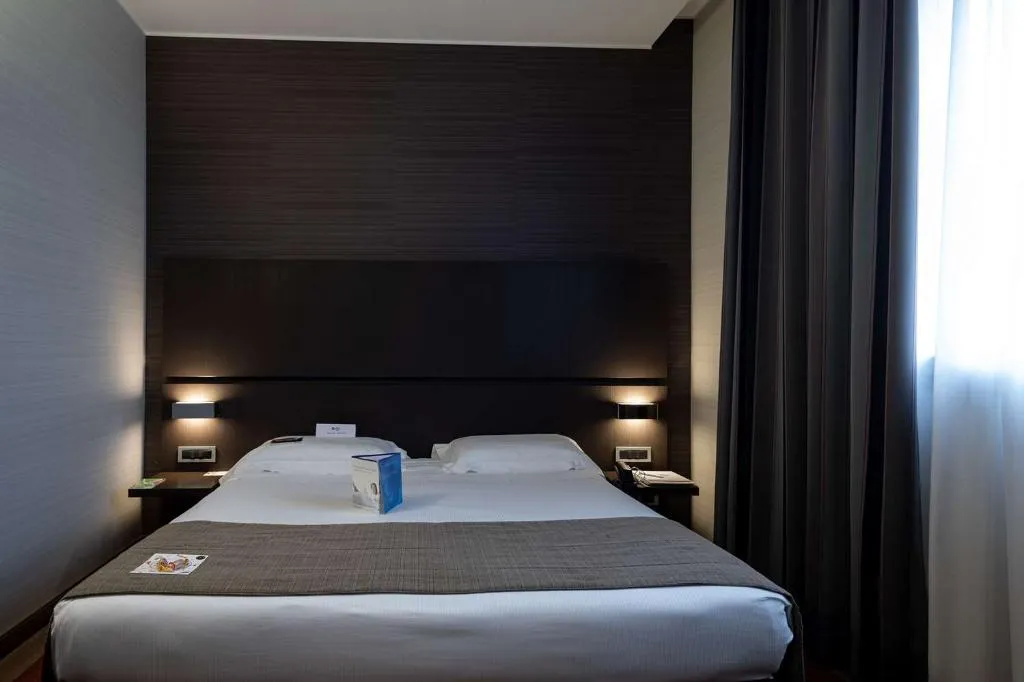 Room, Best Western Plus Hotel Monza e Brianza Palace, Milan