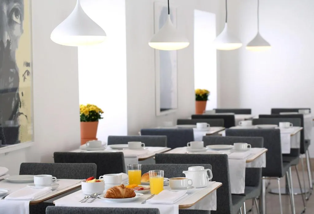 Restaurant, Hotel Convento do Salvador, Lisbon