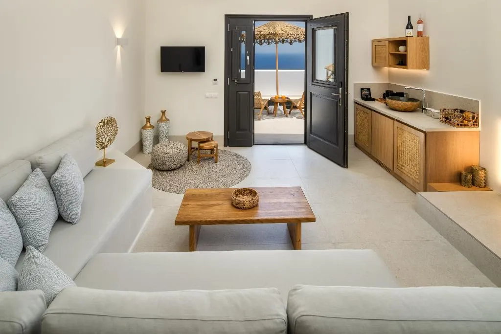 SUITE WITH JACUZZI Room, Venus Sunrise Suites & Villas, Santorini