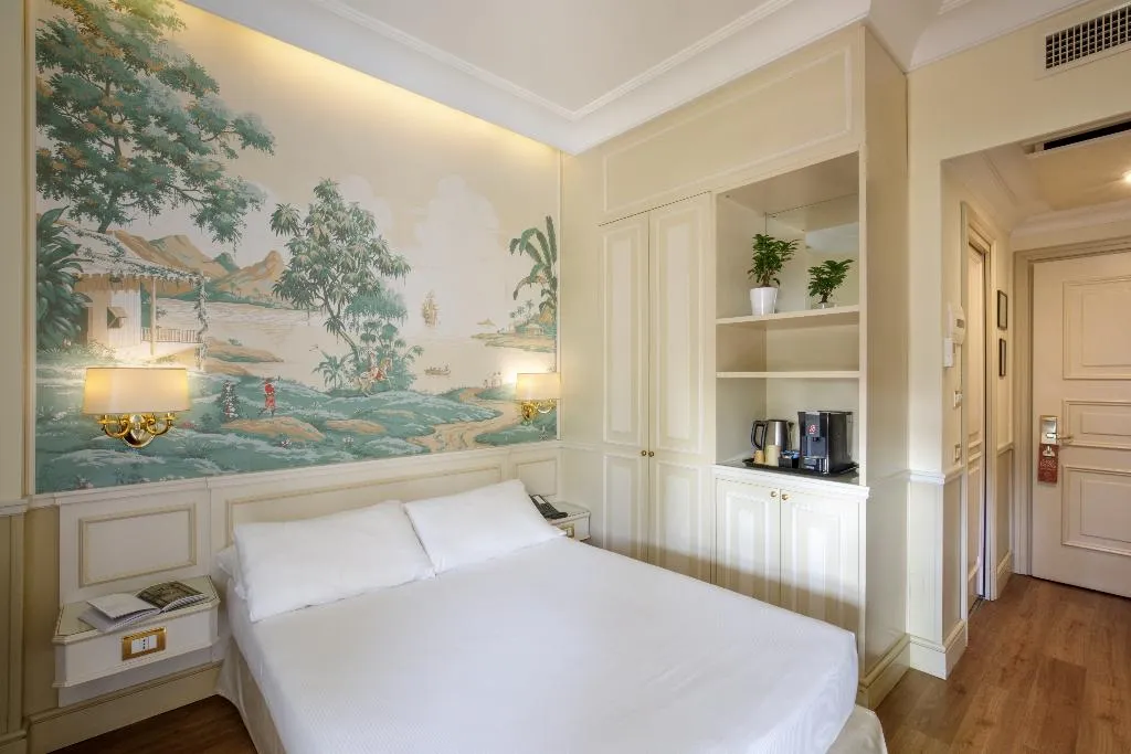 DOUBLE CLASSIC Room, Donna Laura Palace, Rome