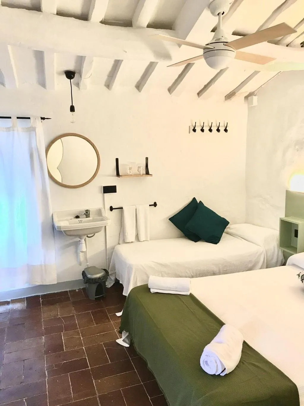 Room, Hostal L'Estrella, Costa Brava