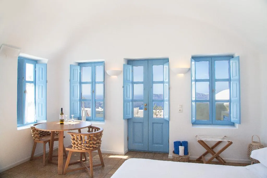 SUITE STANDARD Room, Pantelia Suites, Santorini