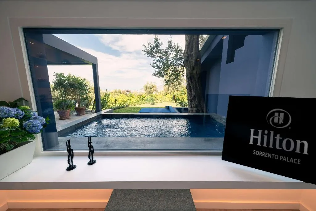 SUITE STANDARD Room, Hilton Sorrento Palace, Naples