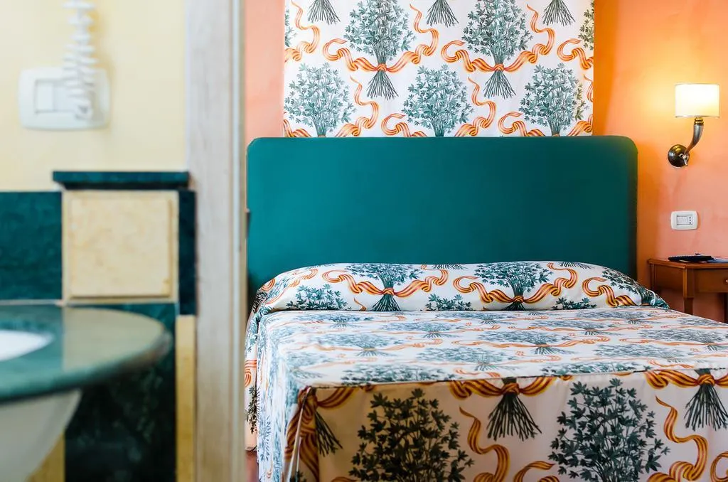 TRIPLE STANDARD Room, Vecchio Borgo, Palermo