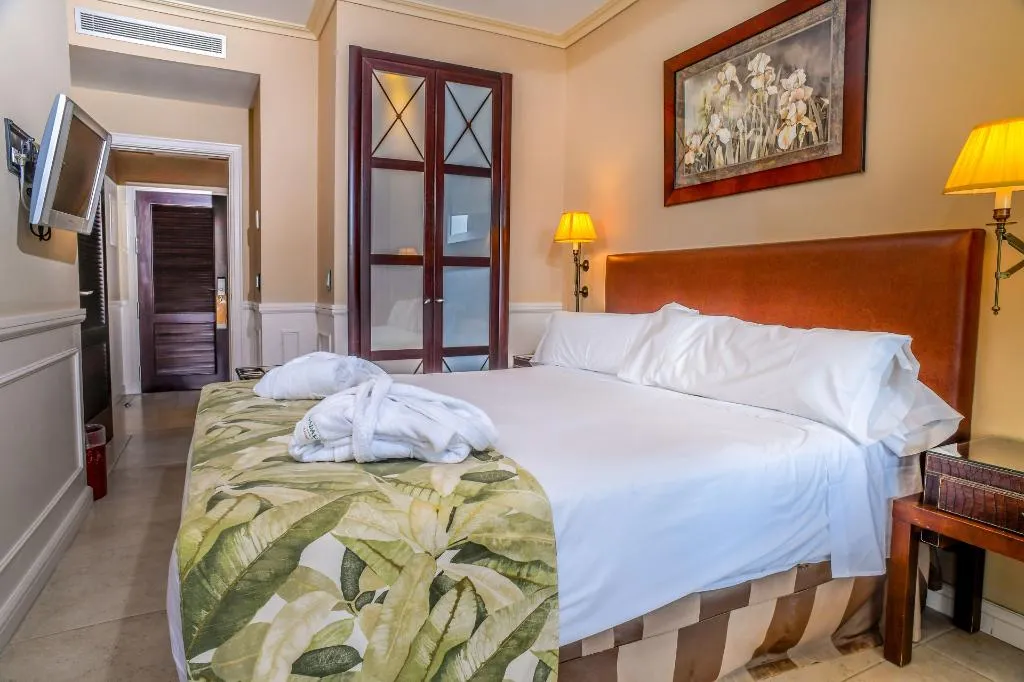DOUBLE STANDARD Room, Gran Hotel Guadalpin Banus, Costa Del Sol