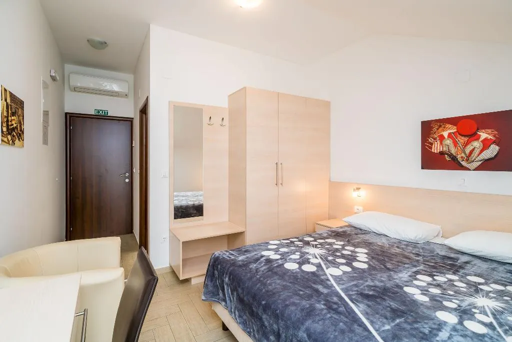 APARTMENT TWO BEDROOMS WITH TERRACE Room, Villa Samba, Dubrovnik