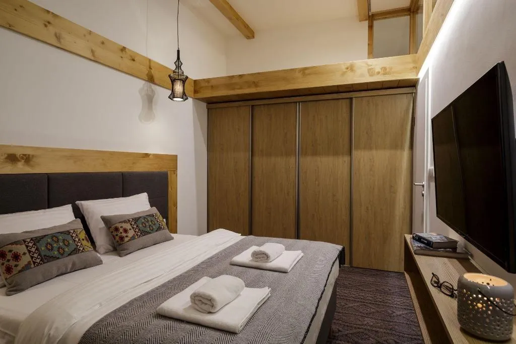 Room, ApartHotel Giewont, Krakow