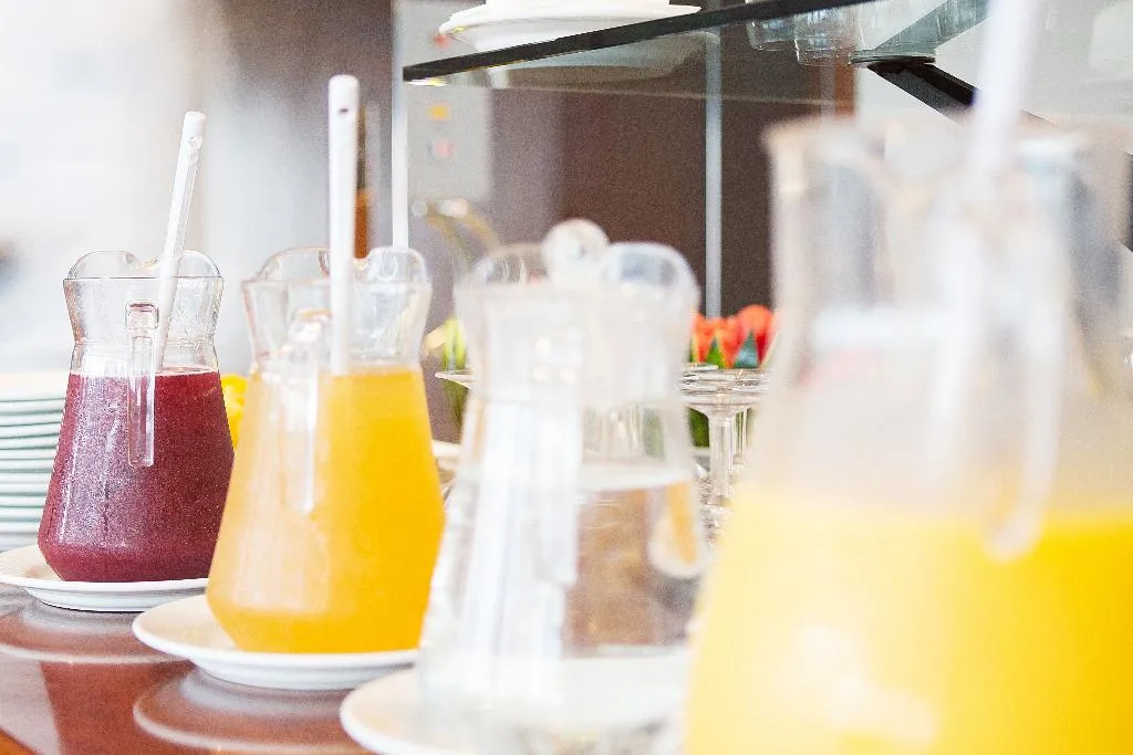 Restaurant, 3K Madrid, Lisbon