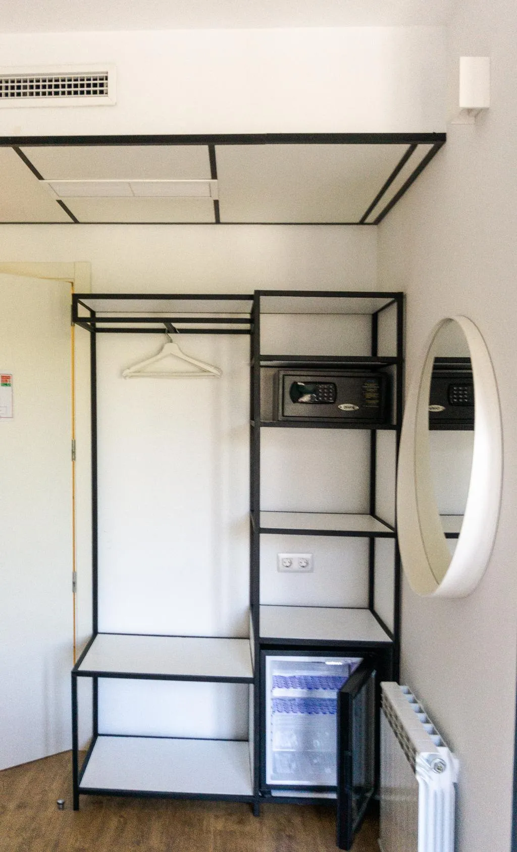 TWIN SUPERIOR WITH VIEWS Room, Fontanella Green House, Barcelona