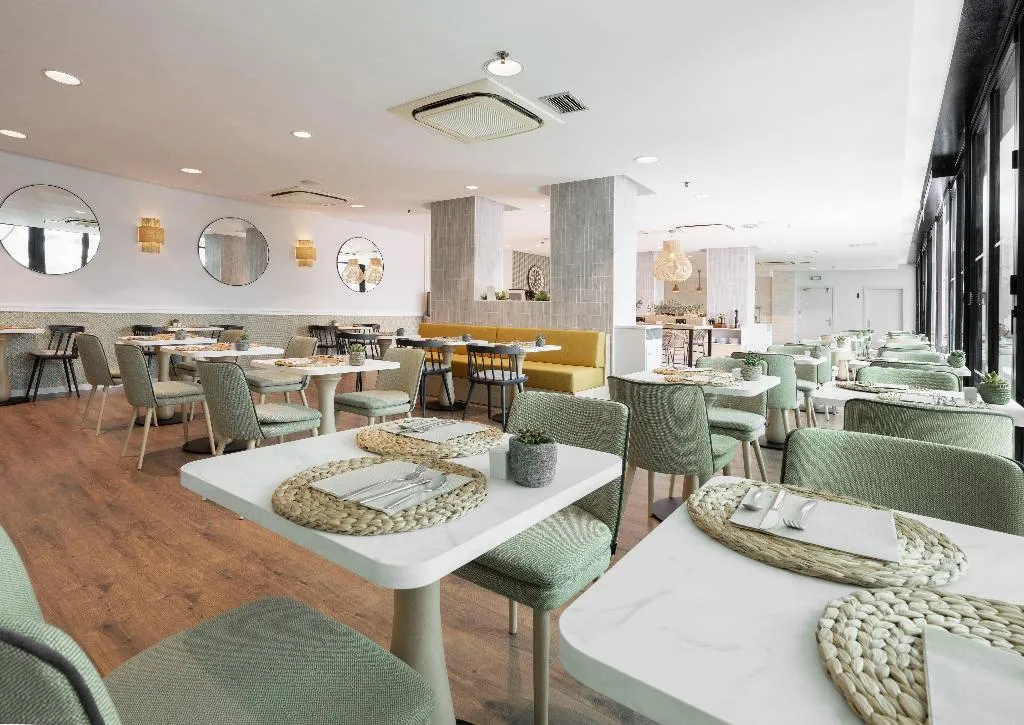 Restaurant, Málaga Alameda Centro Affiliated by Melia, Costa Del Sol