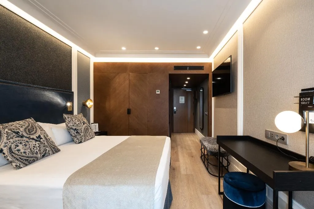 FAMILY ROOM STANDARD Room, Catalonia Plaza Cataluña, Barcelona