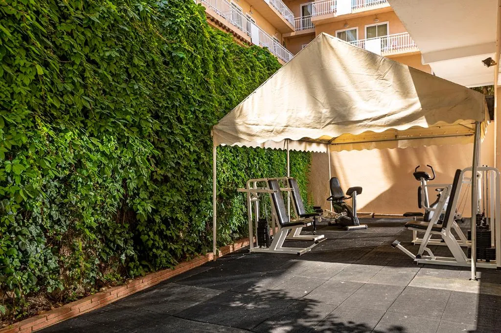 Sports and Entertainment, The BandB by Guitart Hotels, Costa Brava