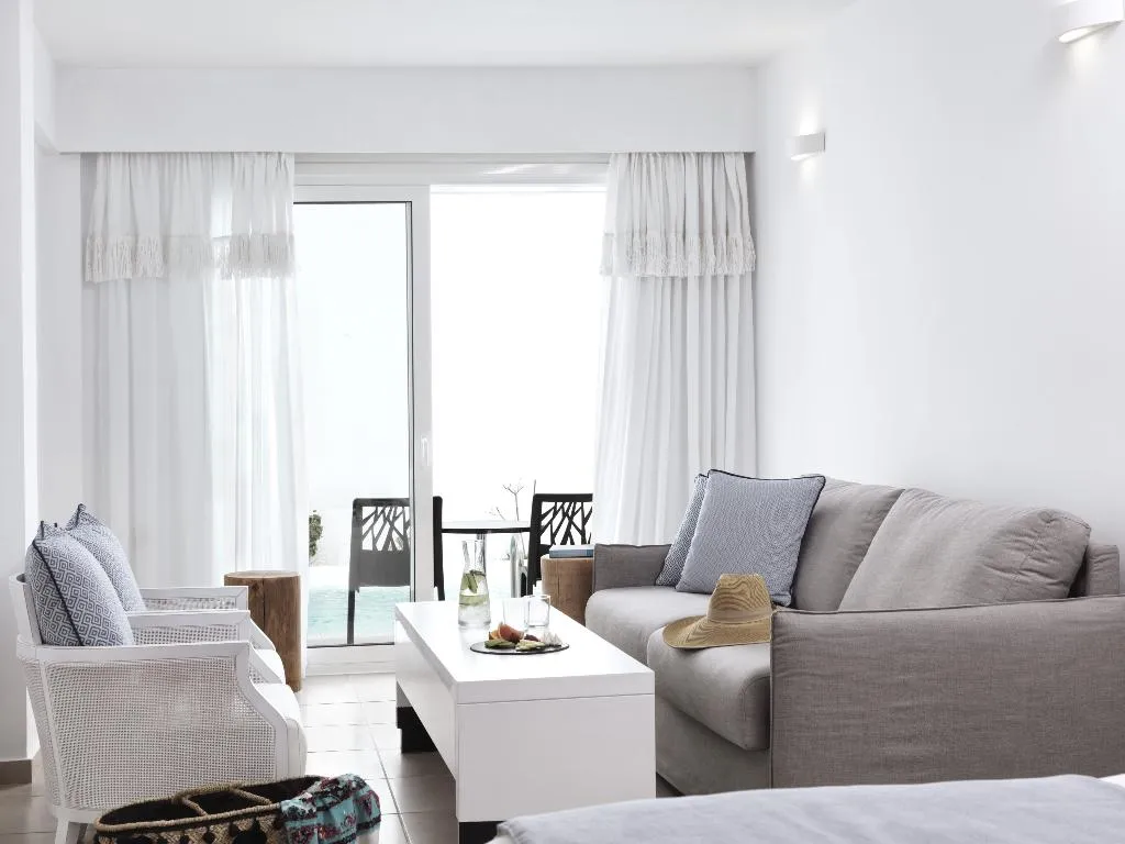 JUNIOR SUITE STANDARD Room, Aressana Spa Hotel and Suites, Santorini