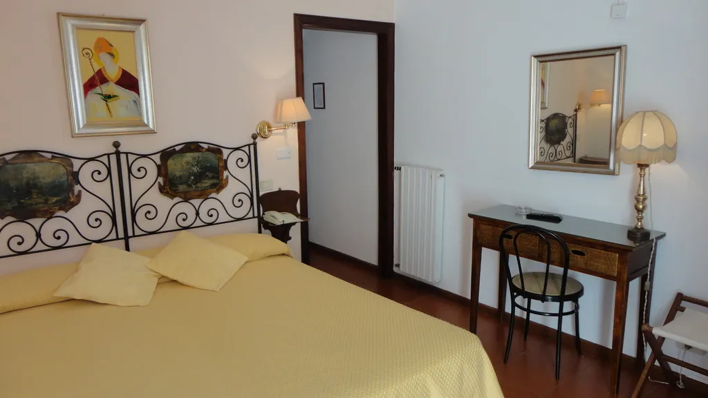 Double or Twin STANDARD Room, Villa Mora, Catania
