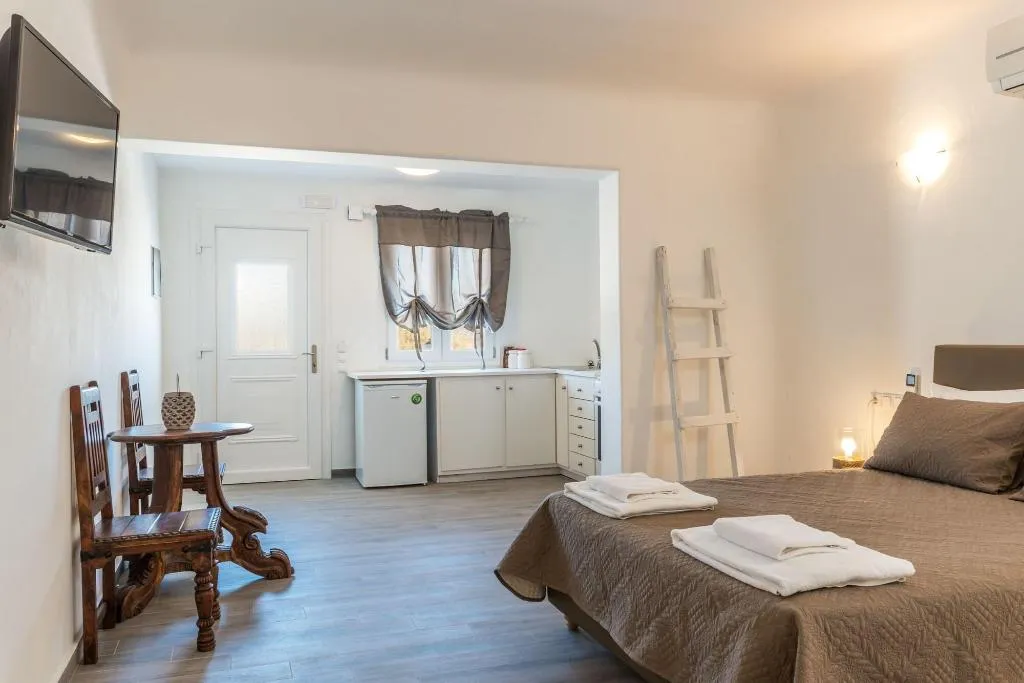 Room, Elenis Village Suites, Mykonos