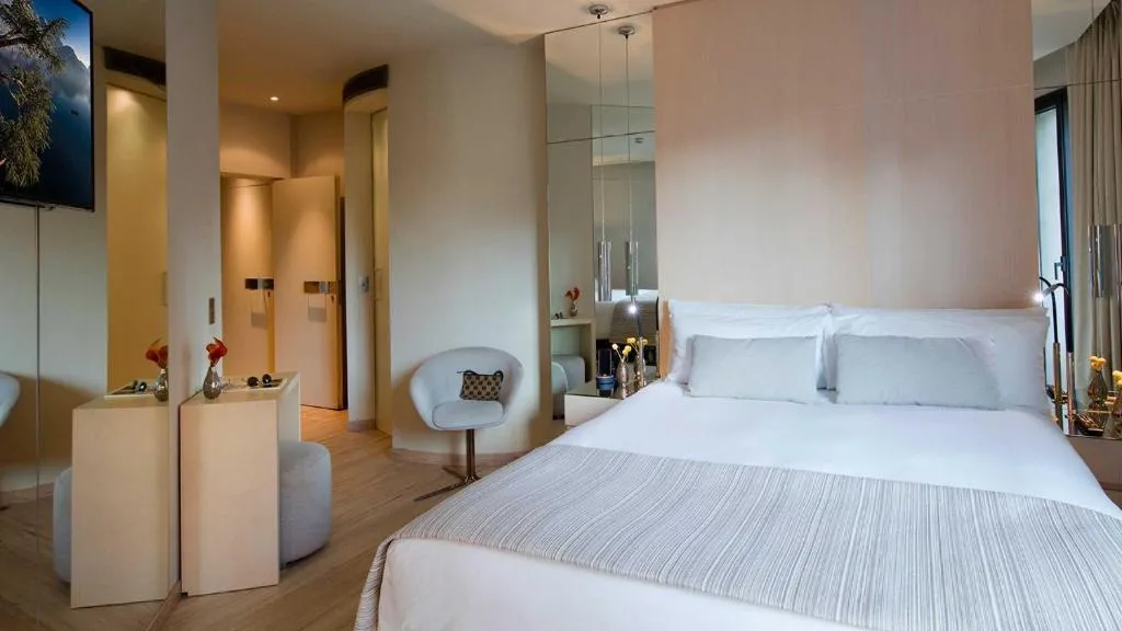 DOUBLE SINGLE USE DELUXE Room, Cram, Barcelona