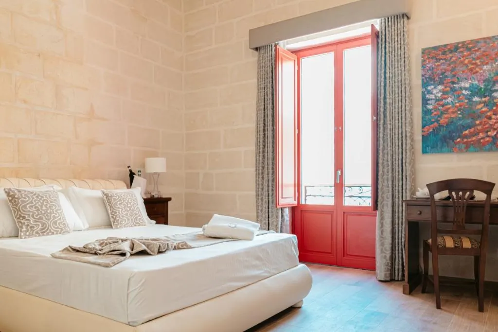 JUNIOR SUITE STANDARD Room, Palazzo Violetta, Malta