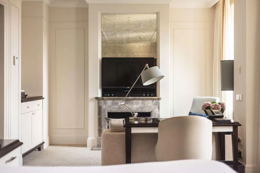 Room, Waldorf Astoria Amsterdam, Amsterdam