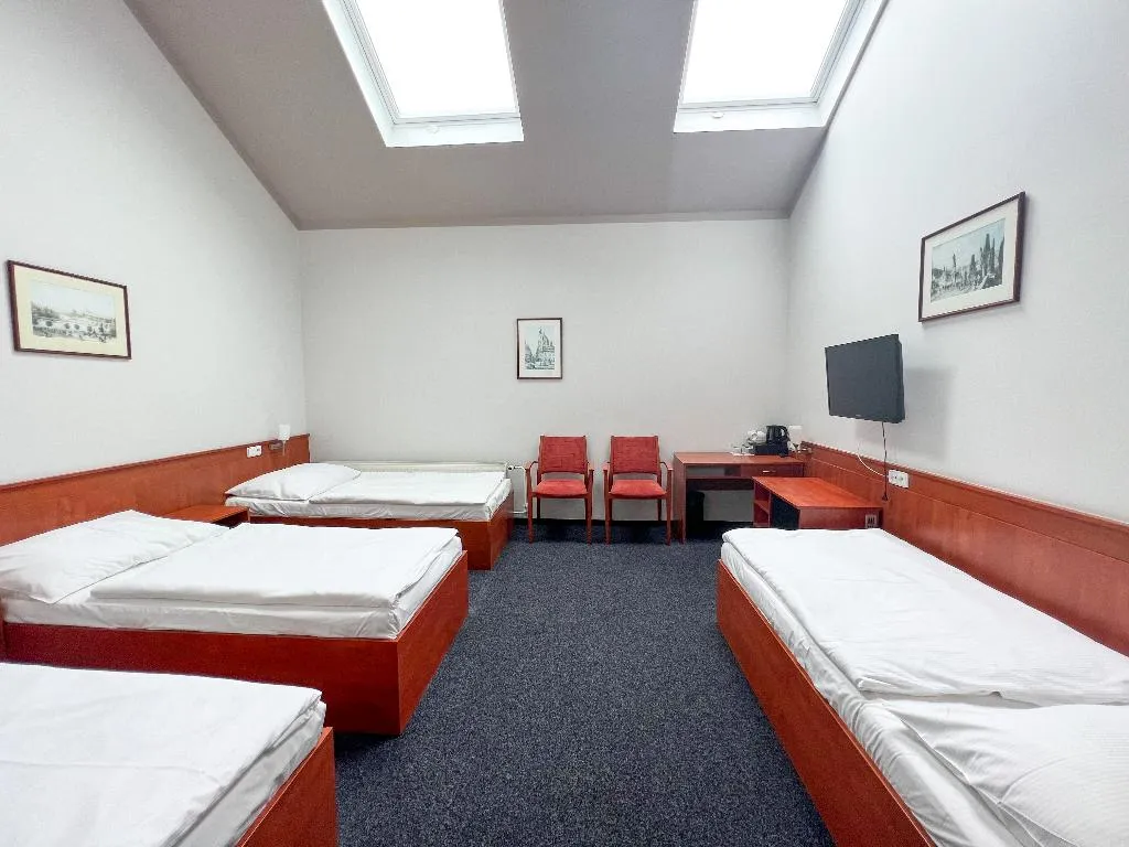 QUADRUPLE STANDARD Room, Beranek, Prague
