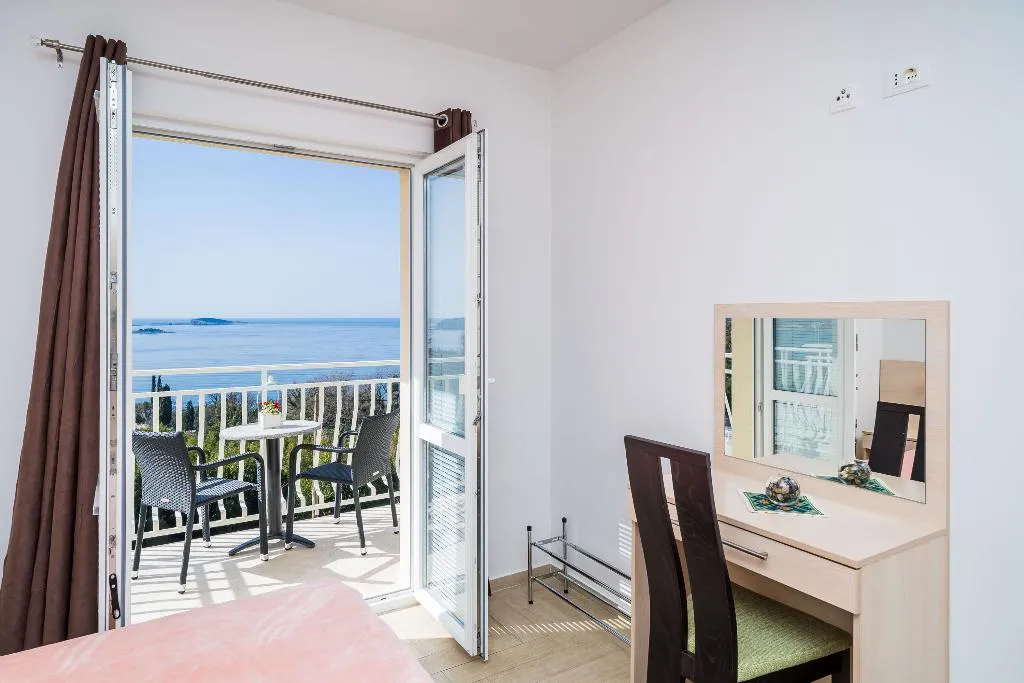 APARTMENT SEA VIEW WITH BALCONY Room, Villa Samba, Dubrovnik