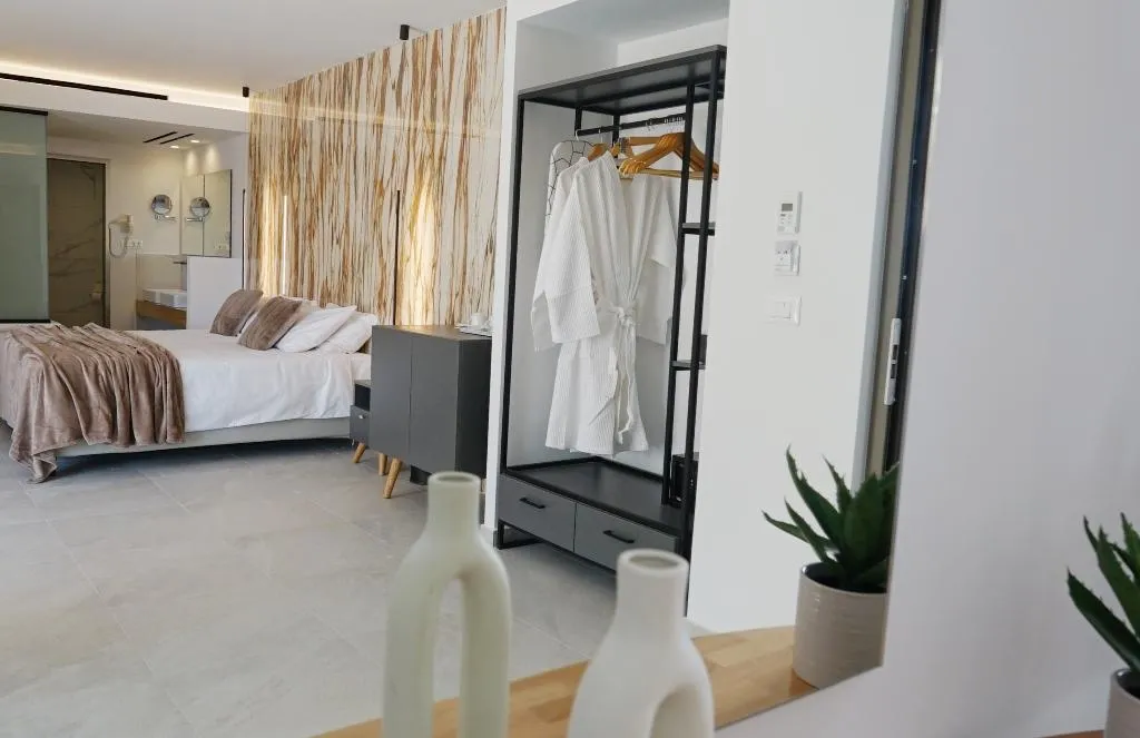 SUITE WITH JACUZZI Room, Diana Palace Hotel Zakynthos, Zante