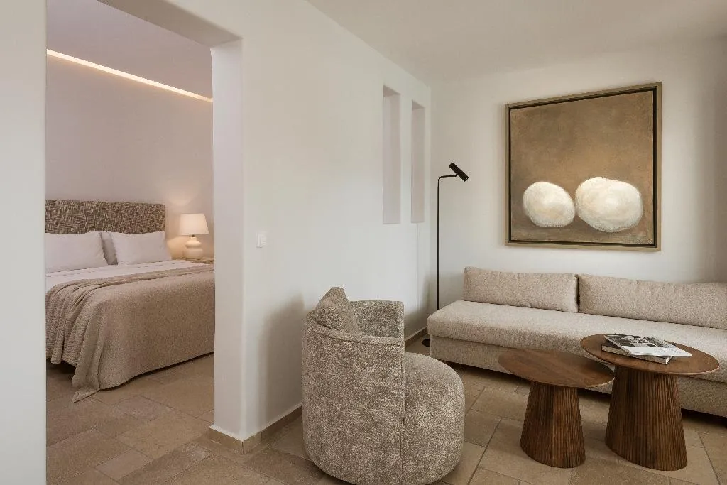 SUITE POOL VIEW Room, Amaria Beach Resort, Athens