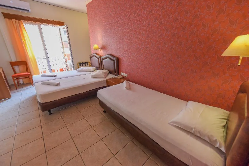 TRIPLE ONE BEDROOM ONE BATHROOM Room, Samos City Hotel, Samos