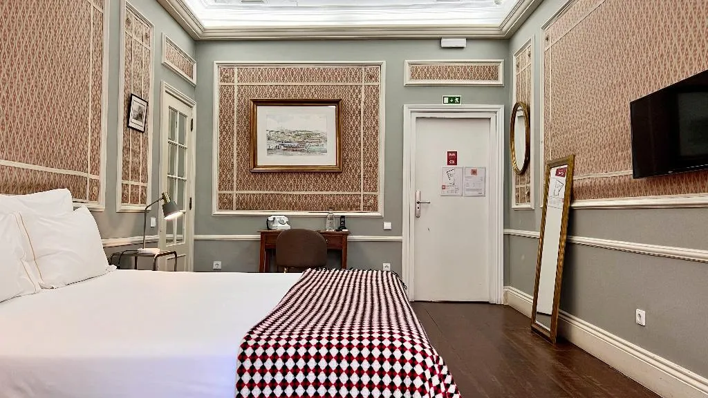 TRIPLE ONE BEDROOM ONE BATHROOM Room, Casa Dos Lóios By Shiadu, Porto