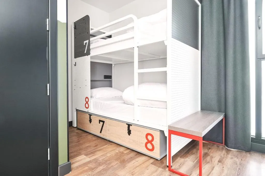Bed in dormitory FEMALE ROOM Room, Generator Madrid, Madrid