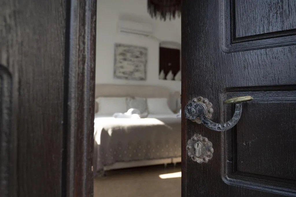 Room, Estate 1896, Santorini