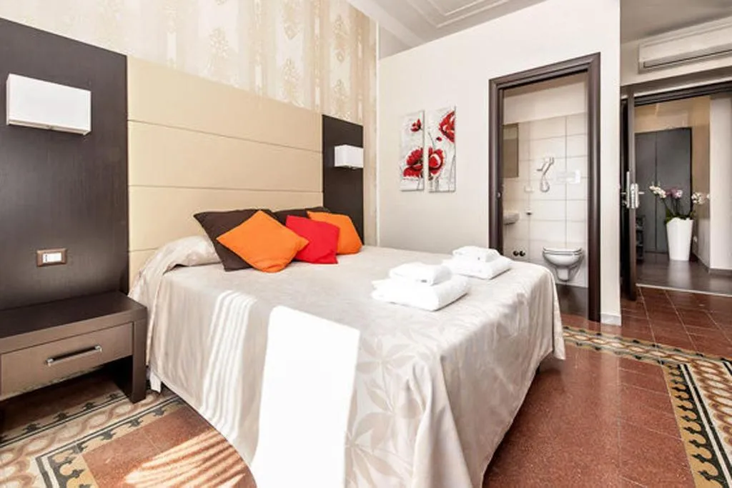 Room, Laterani Suite, Naples