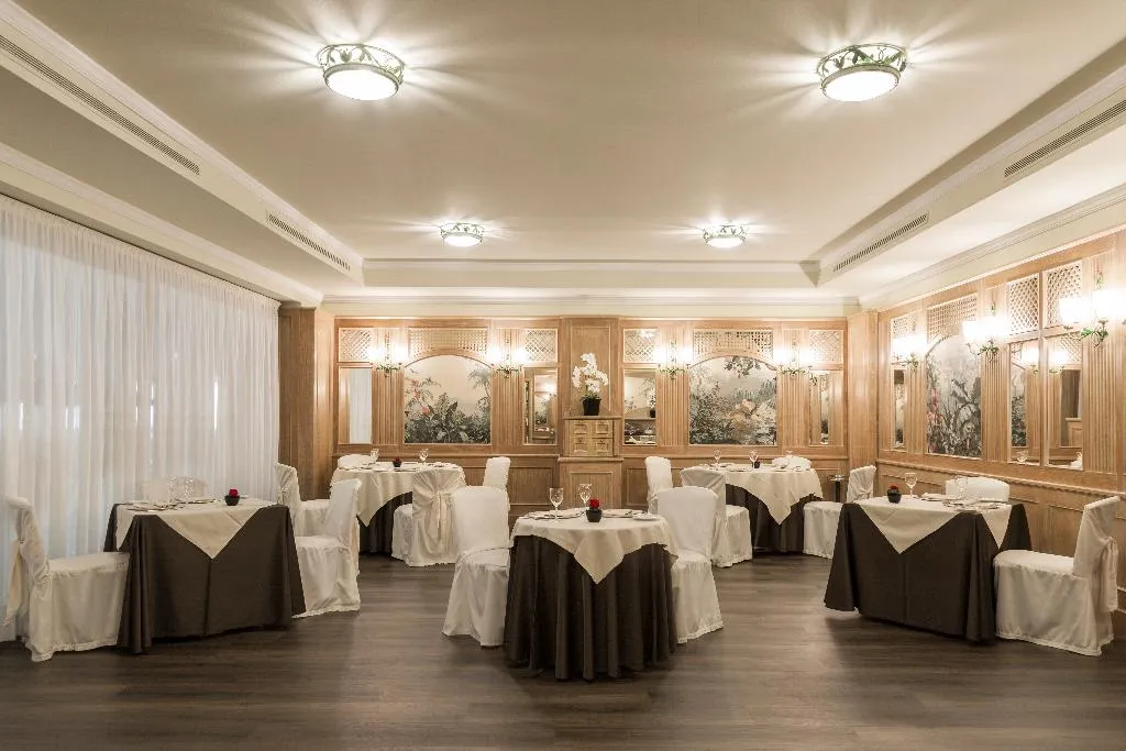 Restaurant, Doria Grand Hotel, Milan