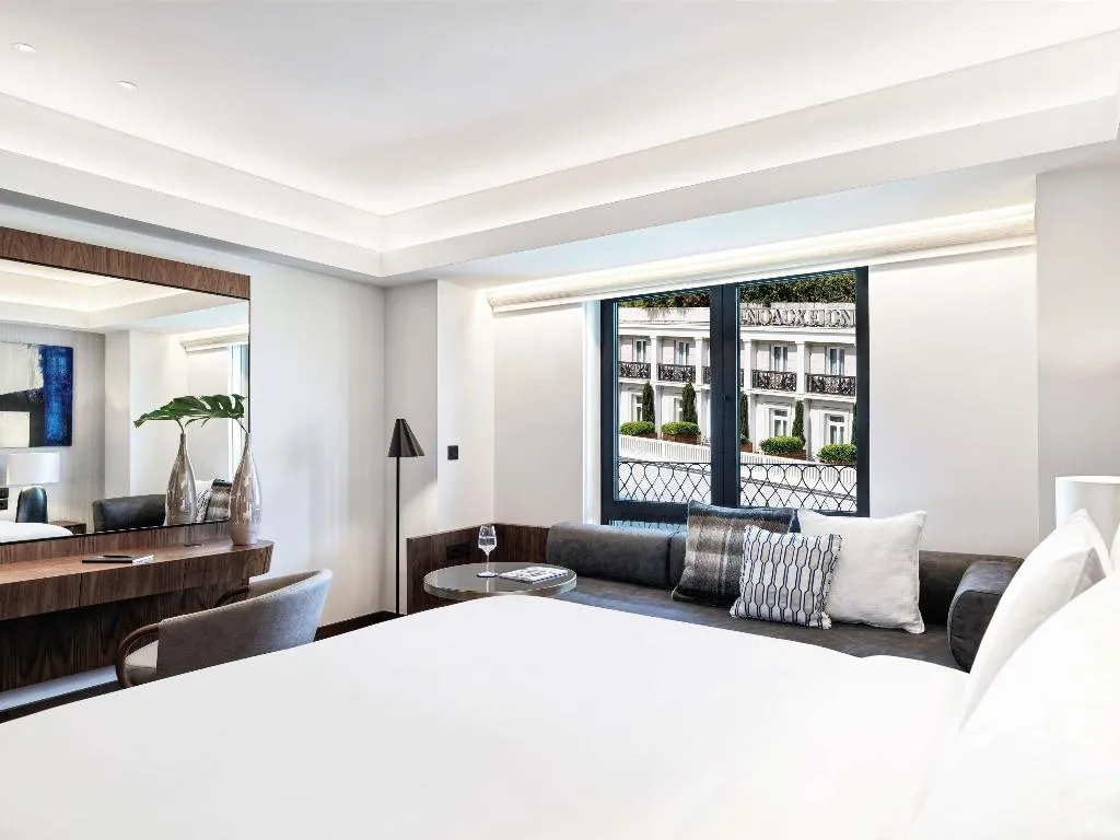 Room DELUXE KING BED Room, Athens Capital Center Hotel-MGallery, Athens