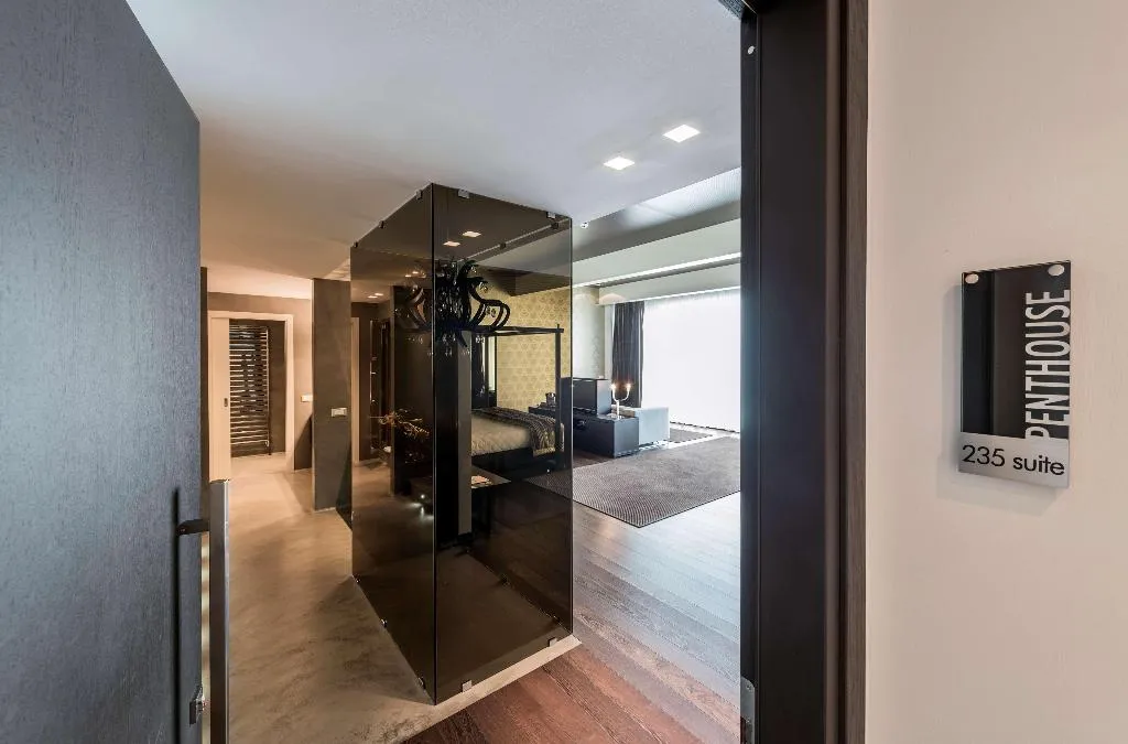 JUNIOR SUITE KING SIZE BED Room, Devero Hotel & Spa, BW Signature Collection, Milan