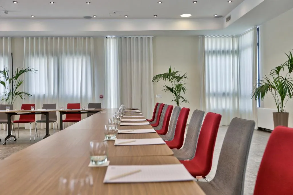 Conferences, Urban Valley Resort & Spa, Malta