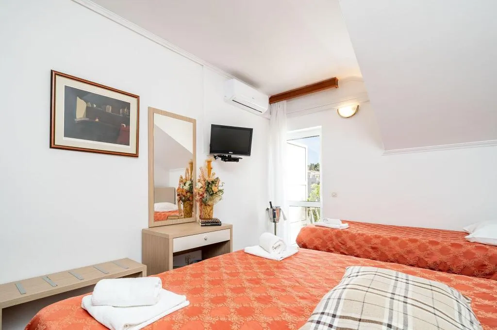 TRIPLE TWO BEDS Room, Dubrovnik, Dubrovnik