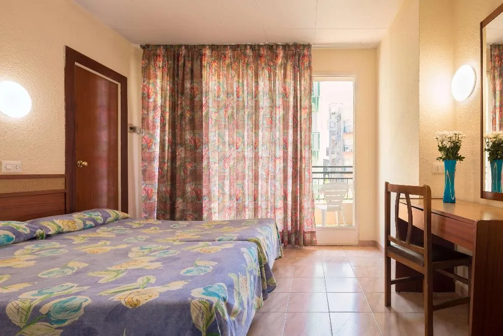 Room, htop Alexis, Costa Brava
