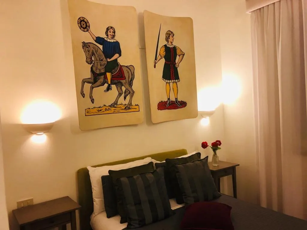Room, Antichi Colori, Palermo