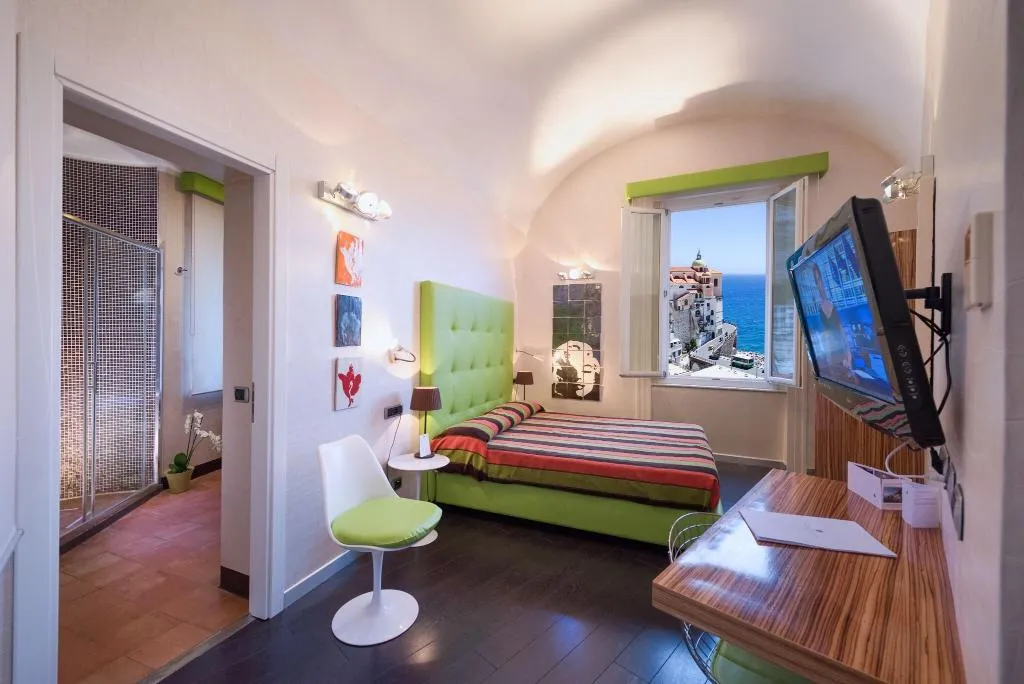 DOUBLE CLASSIC Room, Palazzo Ferraioli, Naples