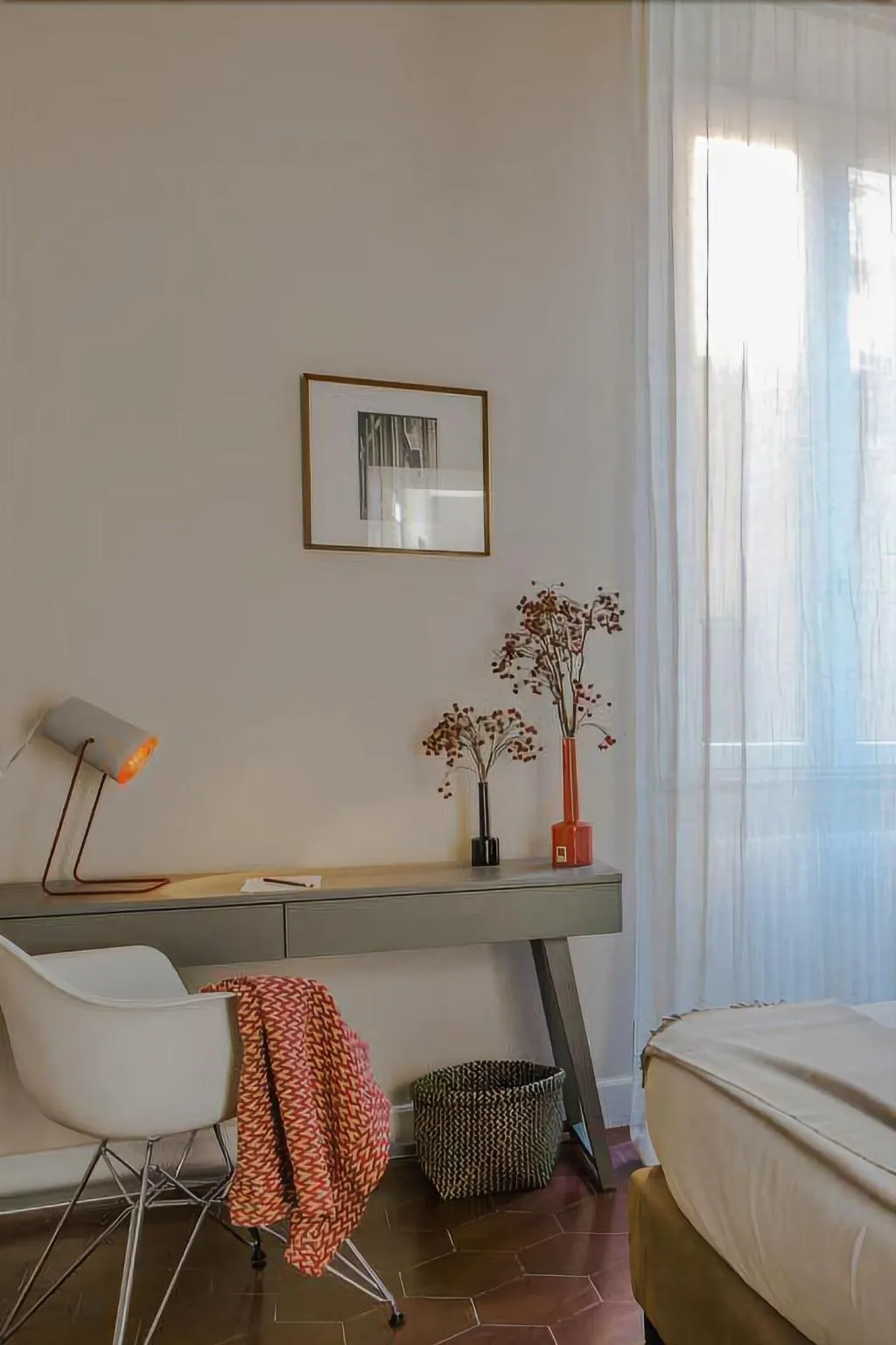 Room, Mynavona, Rome
