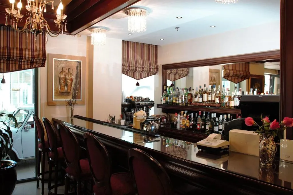 Bar, Alexander Gerakari Hotel, Crete