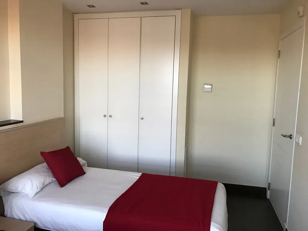 APARTMENT CAPACITY 6 Room, Valencia Rental, Valencia