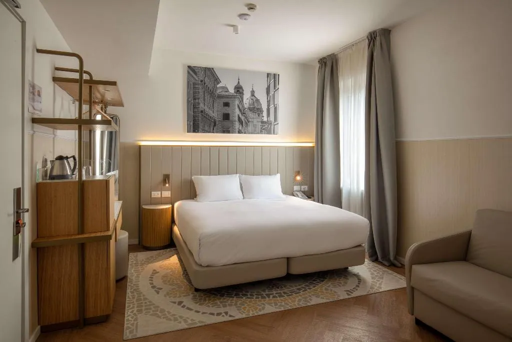 Room, Cosmopolita Hotel Rome, Tapestry Collection by Hil, Rome