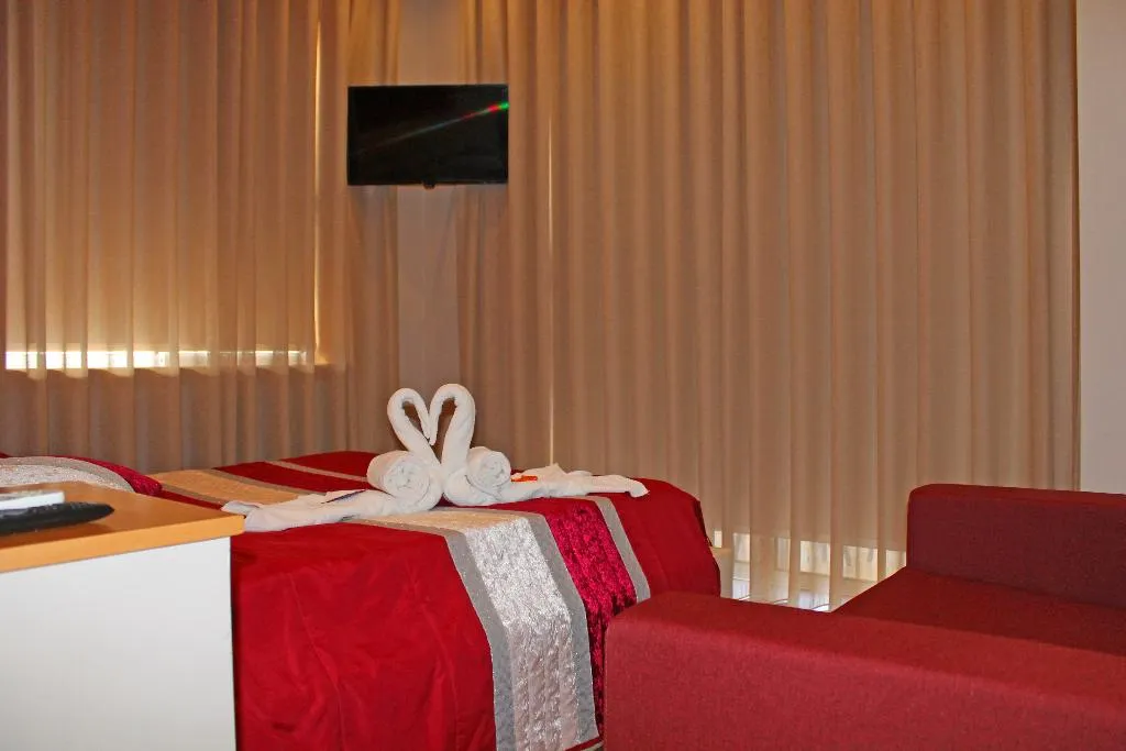 DOUBLE SUPERIOR WITH BALCONY Room, Monte Carlo Love Porto, Porto