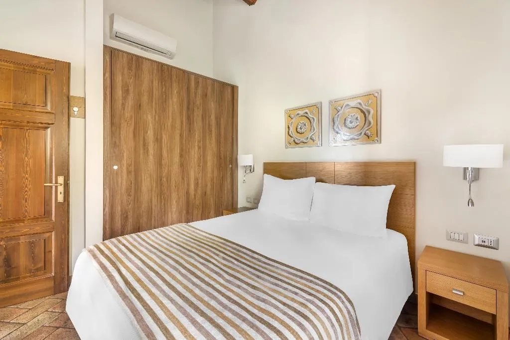 Room, Palazzo Catalani Resort, Rome