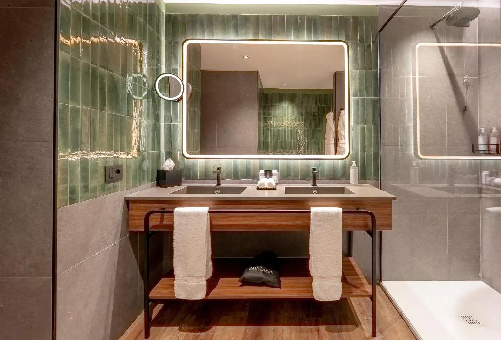 Room, Picciolo Etna Golf Resort & Spa, Curio Collection, Catania