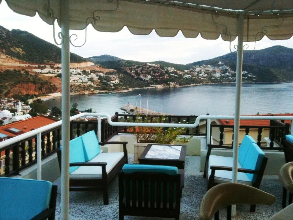 Room, Dionysia, Antalya