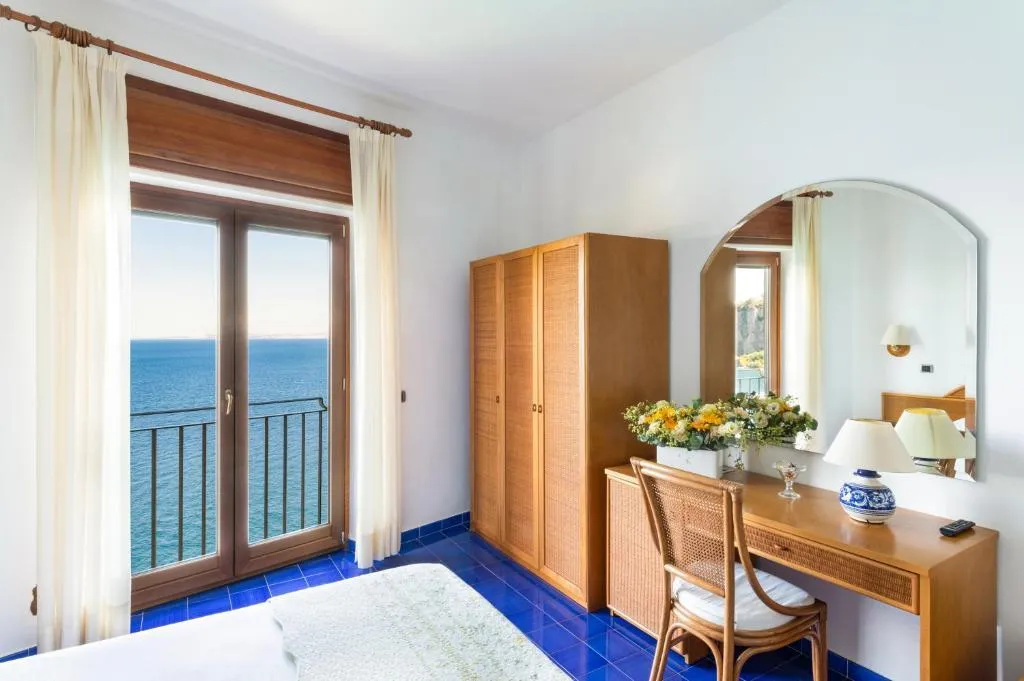 TRIPLE SEA VIEW Room, Hotel Sporting - Sorrento Coast, Naples